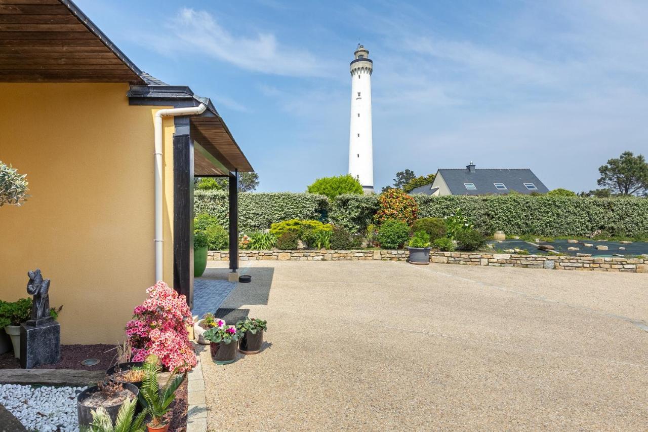 Le Phare De Trezien - Proche Plage Plouarzel Exterior photo